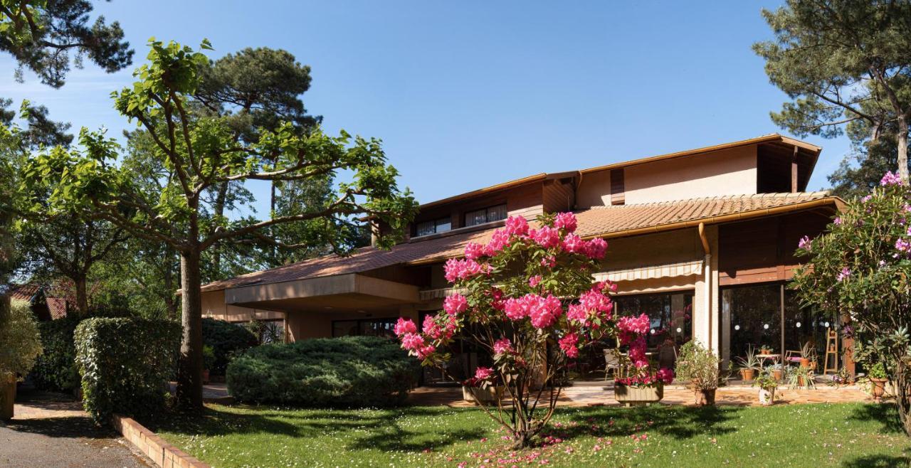 Residence Hoteliere Les Acanthes Соортс-Оссегор Екстер'єр фото