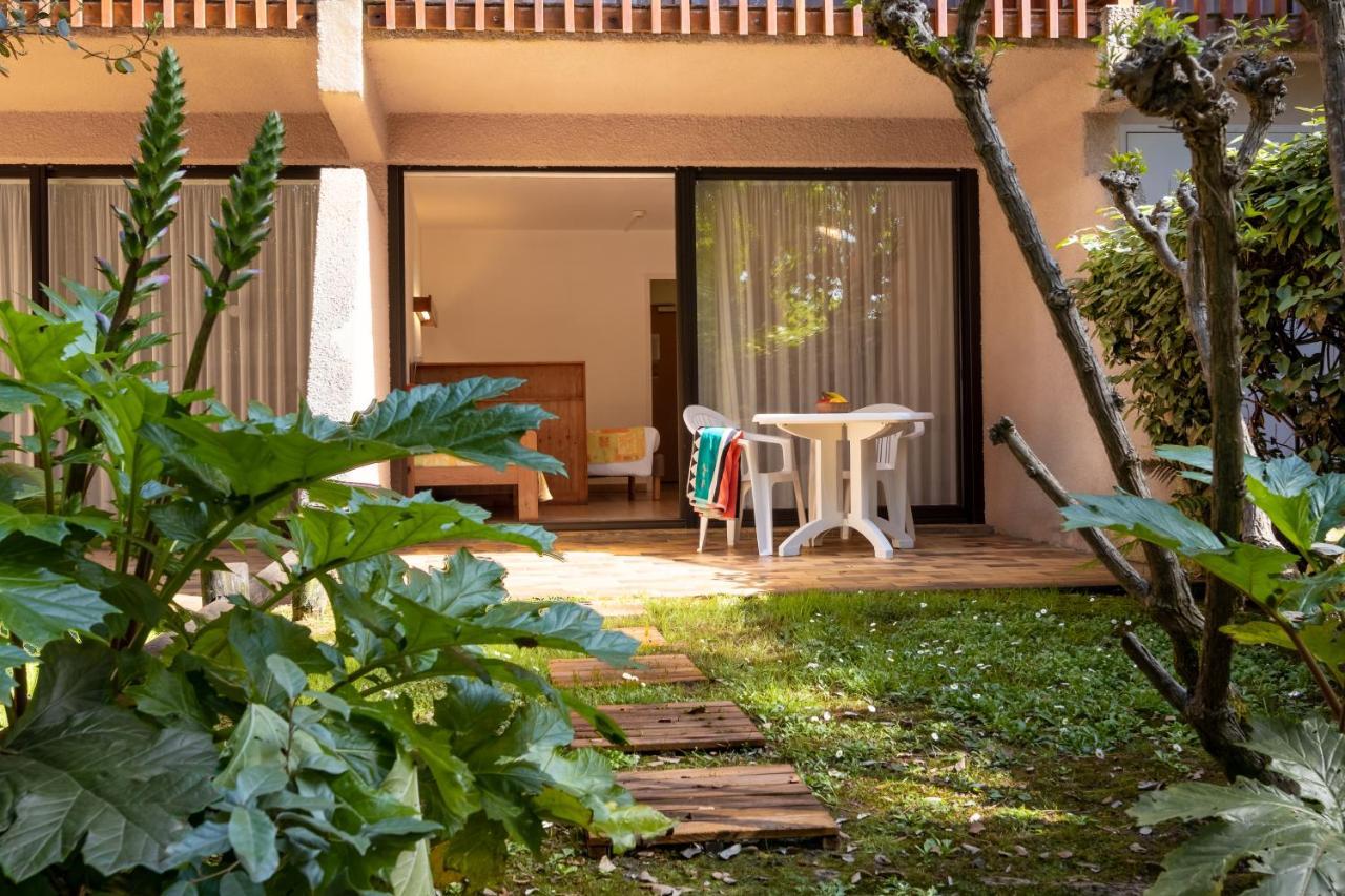 Residence Hoteliere Les Acanthes Соортс-Оссегор Екстер'єр фото